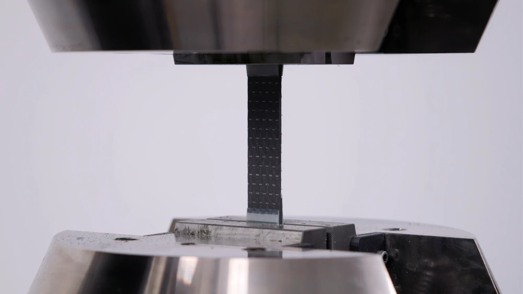 HTPB: Mejora de la flexibilidad del material y la resistencia al impacto